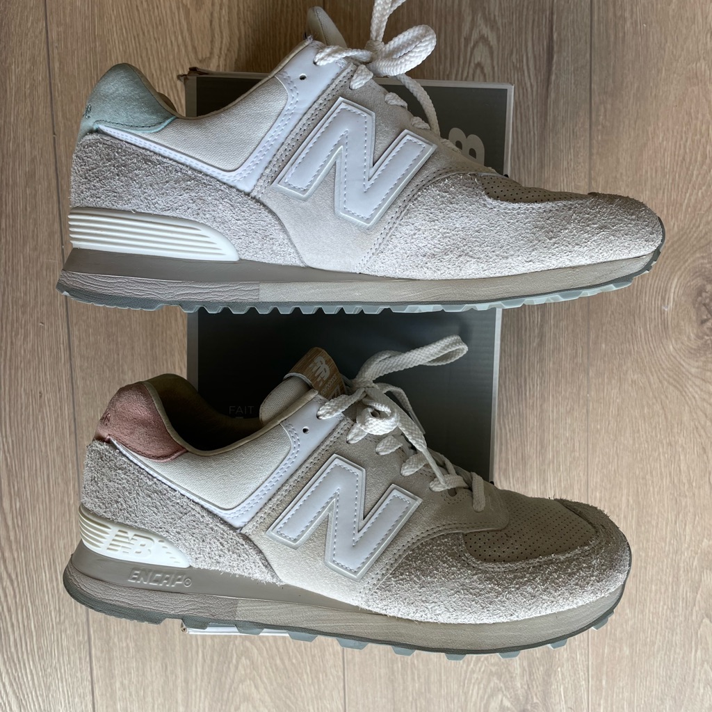 New Balance 977